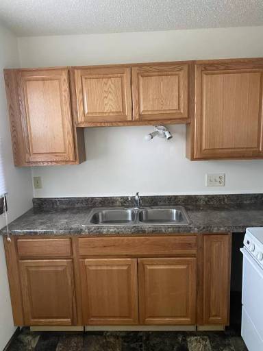 Main picture of 721 Ferry St
