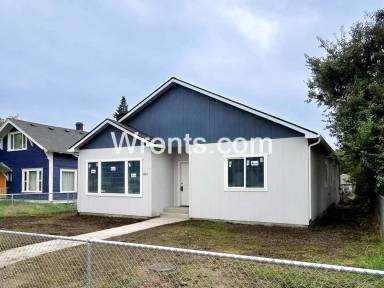 Main picture of 3922 E Frederick Ave