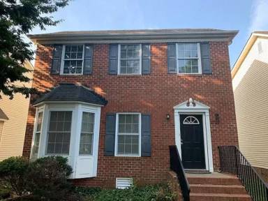 Main picture of 1721 Lakeview Ave