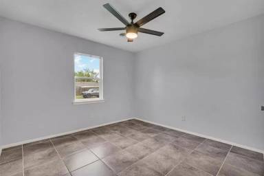 Main picture of 4513 Jane Anne St