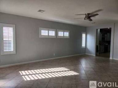 Main picture of 2668 Rue Montpellier Ave