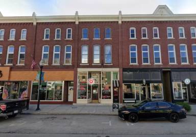 Main picture of 42 N Main St