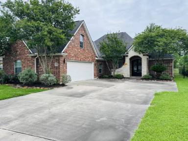 Main picture of 4155 Pinehurst Dr