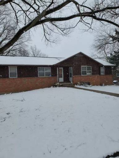 Main picture of 704 Demaret Dr