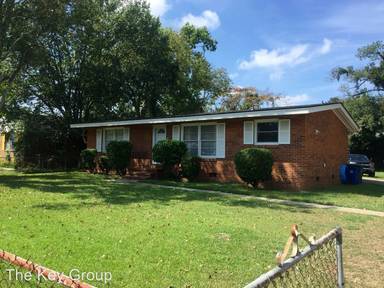 Main picture of 620 Berwick Dr