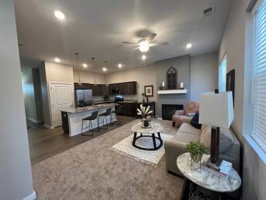 Main picture of 1803 Hillcrest Dr