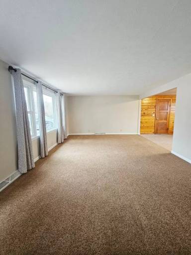 Main picture of 4444 Seeaire St
