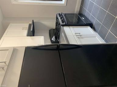 Main picture of 2520 Bronx Park E