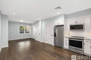 Main picture of 54 Auburn St