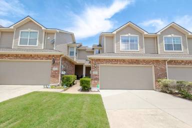 Main picture of 2921 Percey Ln