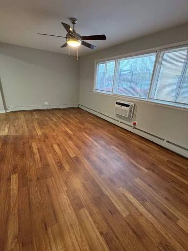 Main picture of 21 N Waller Ave