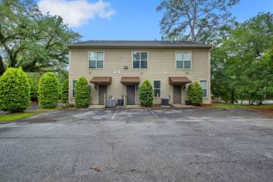 Main picture of 382 E Bradford Rd