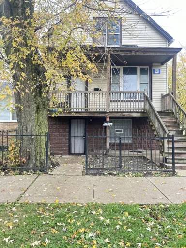 Main picture of 9209 S Woodlawn Ave