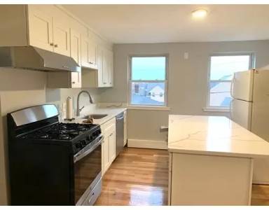 Main picture of 205 Centre St