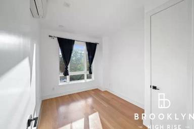 Main picture of 540 Kingston Ave