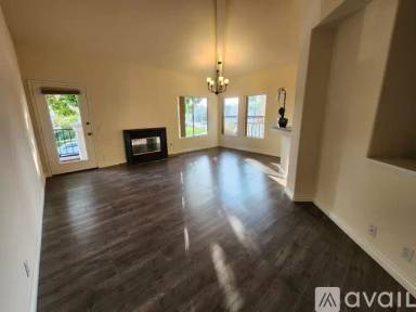 Main picture of 7285 Calabria Ct