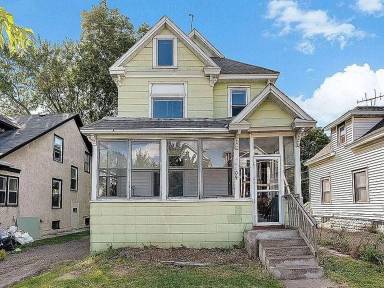 Main picture of 1075 13th Ave SE
