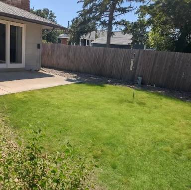 Main picture of 425 Manhattan Dr