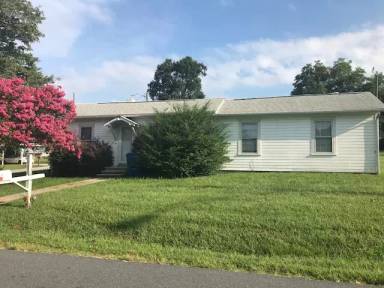 Main picture of 502 Goodman St