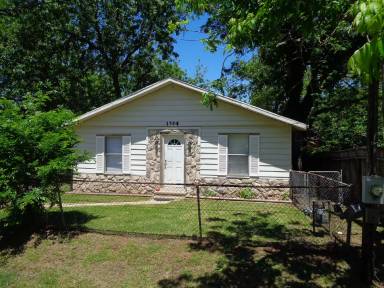 Main picture of 1324 E Kyle Rd