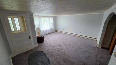 Main picture of 243 Pierce St
