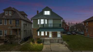 Main picture of 666 Marston St