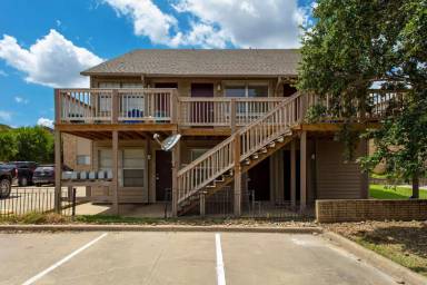 Main picture of 304 Tauber St