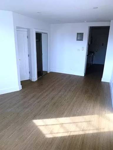 Main picture of 11 W End Ave