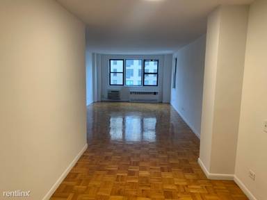 Main picture of 150 E 18th St Apartments