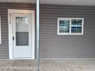 Main picture of 2714 N Park Rd