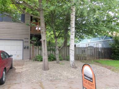 Main picture of 1634 NW Division St