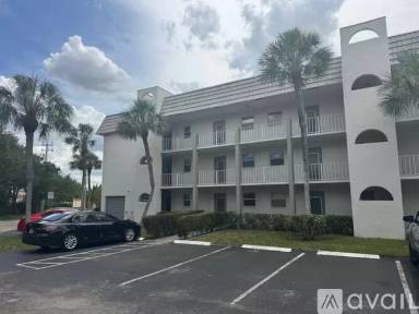 Main picture of 8100 Sunrise Lakes Blvd