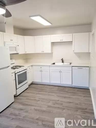 Main picture of 2367 Washington St