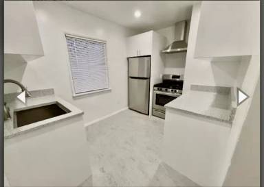 Main picture of 41 Thornton Ave