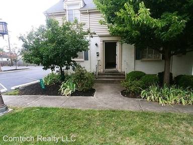 Main picture of 4007 S Dixie Dr