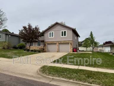 Main picture of 5900 W 28th St