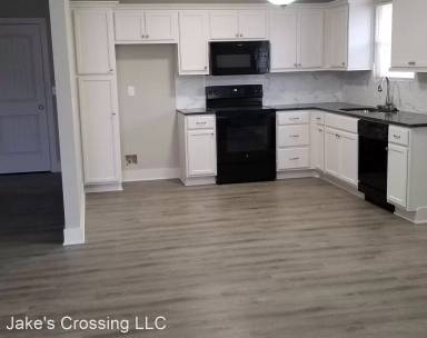 Main picture of 400 SE Chelsey Ln