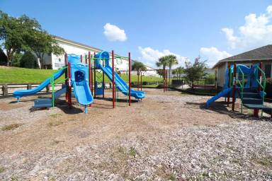 Main picture of 718 Majestic Dr