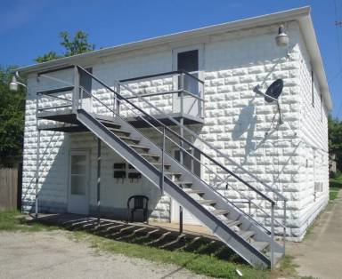 Main picture of 420 Hiddeson Avenue - 2