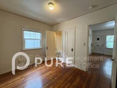 Main picture of 705 NE 20th Ave