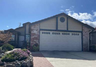 Main picture of 1074 Minoru Dr