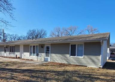 Main picture of 4441 N 67th St