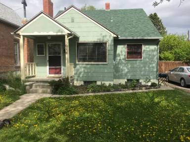 Main picture of 1018 N Warren St
