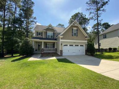 Main picture of 912 Whispering Pines Dr