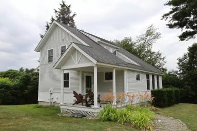 Main picture of 10 Linkside Drive - 1