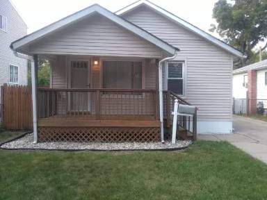 Main picture of 1429 E Jarvis Ave