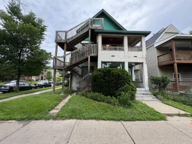 Main picture of 130 W 28th St