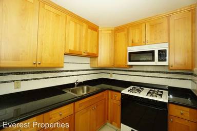 Main picture of 2025 Francisco St