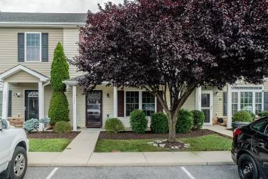 Main picture of 1084 Cherrybrook Dr
