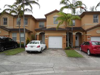 Main picture of 7634 NW 116th Pl